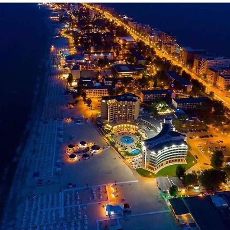 Mamaia Central Apartments מראה חיצוני תמונה