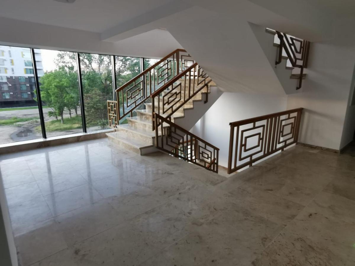 Mamaia Central Apartments מראה חיצוני תמונה